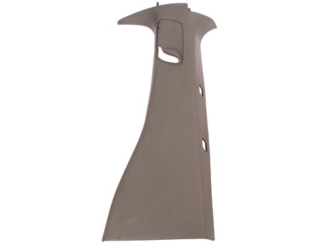 Pravý vnútorný kryt B stĺpika kabíny (vrchná časť)