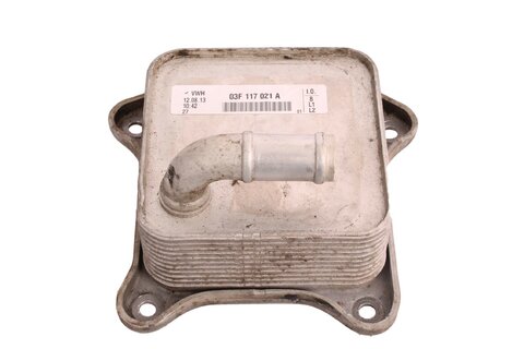 Chladič oleja - 03F117021A