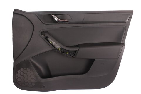 Panel dverí pravý predný - 5JB867012