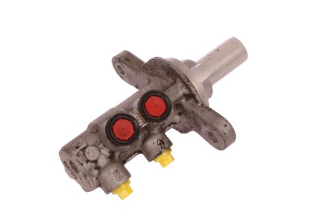 Hlavný brzdový valec 4601T5