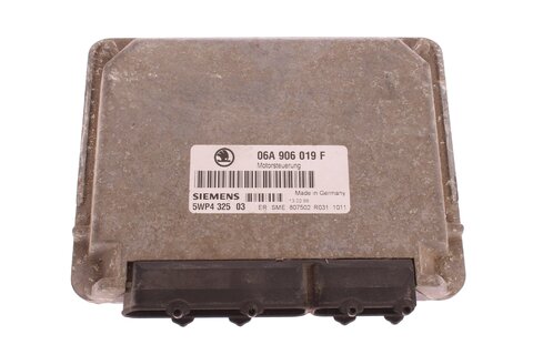 Riadiaca jednotka motora (74kW) 06A906019F