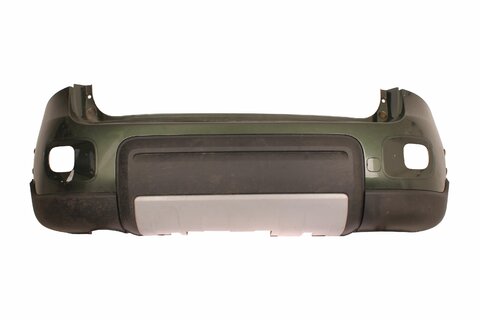 Nárazník zadný lakovací 4x4