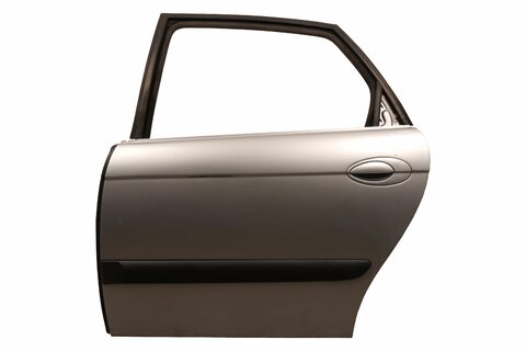 Ľavé zadné dvere (sedan) 9006A0