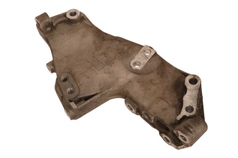 Držiak alternátora 8200741756