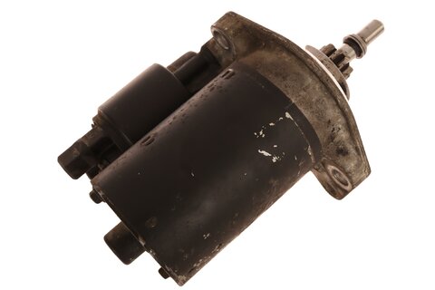 Štartér 1.1 kW 020911023M