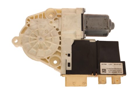 Motoriek pravý predný sťahovačky 5DV