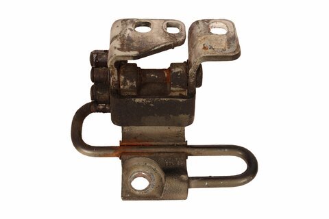 Pánt dverí spodný predný pravý 1K0831412 Q/P/N