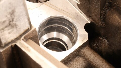 Hlava motora 03G103351C