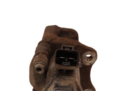 Ľavý zadný elektrický brzdový strmeň 440118013R