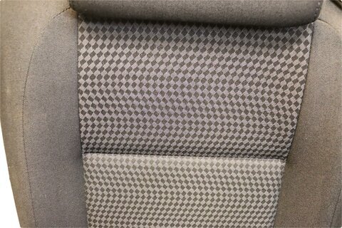 Ľavé zadné sedadlo