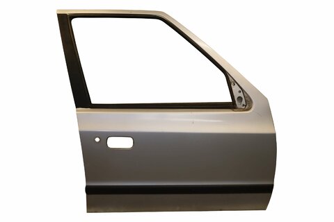 Dvere predné pravé 6U0831052A