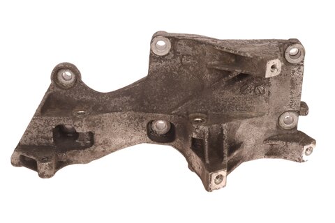 Držiak alternátora 045903141E