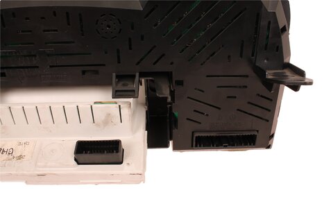 Prístrojový štít - 7701067278