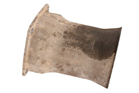 Tieniaci plech P=L 8E0501713