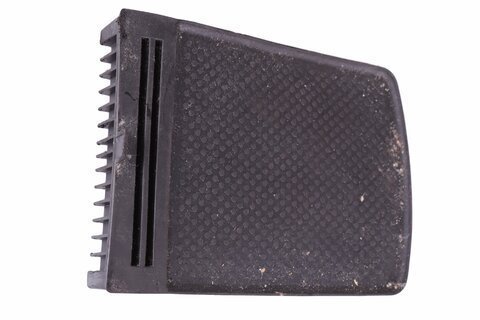 Gumová podložka na odkladaciu priehradku 3C0863135