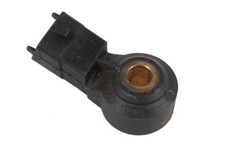 Snímač klepania motora