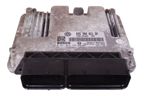 Riadiaca jednotka motora (77 kW) 03G906021DP