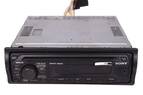 Autorádio s CD, AUX CDX-GT24