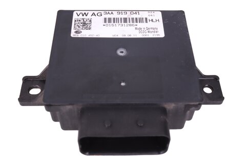 Riadiaca jednotka stabilizátora napätia 3AA919041