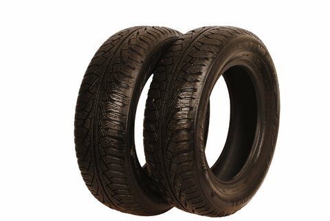 Súprava dvoch pneumatík ZIMNÁ 195/65 R15 91T UNIROYAL Ms Plus 77 (5,5mm) rok 2020
