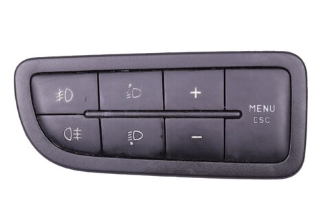 Panel tlačidiel (zadná+predná hmlovka, naklápanie svetiel, menu)