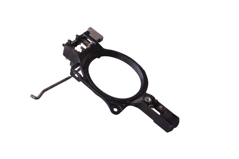 Držiak madla pre otváranie dverí zadná pravá 910975