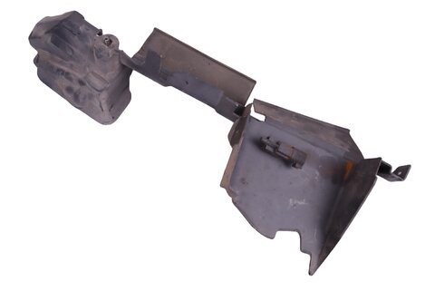 Deflektor vzduchu pravý 6M21-8310-AD