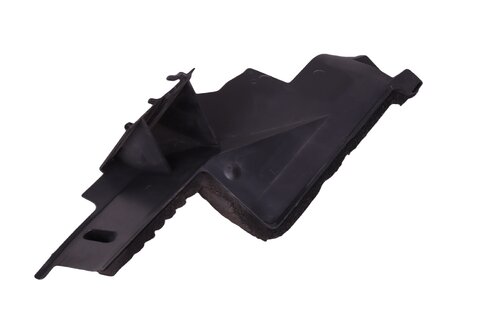 Plastový kryt chladiča pravý 8200507910