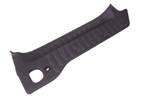 Kryt prahu zadných dverí plastový ľavý 8200431167