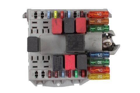 Poistková skrinka pri motore - 51761956