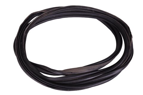 Gumové tesnenie veka kufra 6M21-R404A06-BF