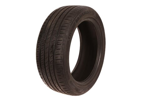 Pneumatika LETNÁ 215/60 HXL R16 99H Barum BRAVURIS 5 (5,5mm) rok 2020