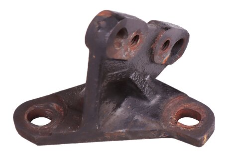 Držiak vstrekovacieho palivového čerpadla YC1Q-9B552-AC