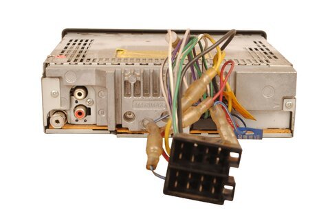 Autorádio CD, AUX univerzálne