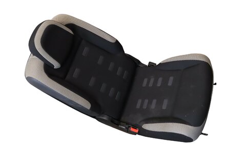 Sedadlo druhého radu čiernej stred