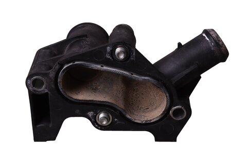 Teleso termostatu- výpusť vody 7M5G-8K556-AC