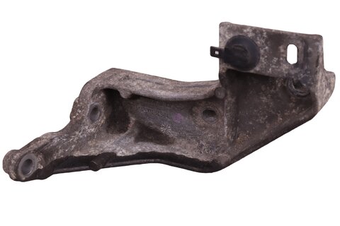 Držiak motora 8200134981