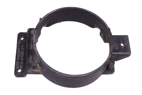 Držiak hmlového svetla ľavý 6C11-15T223-AB