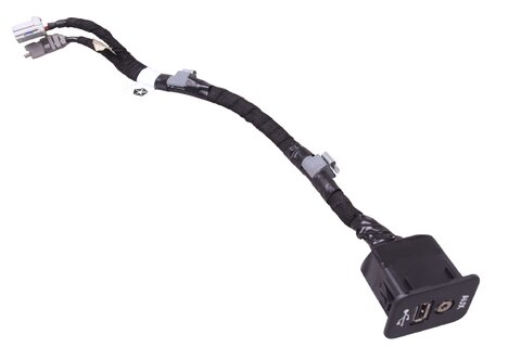 Konektor AUX a USB K68068292AC