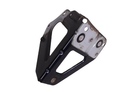 Držiak blatníka pravý 4F0821136A