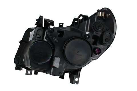 Svetlo prednej pravej (do 2010 nutné redukciu)