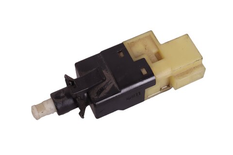 Spínač brzdových svetiel 2E0945515B