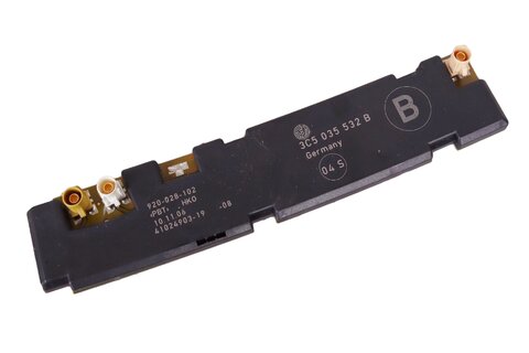 Zosilňovač anténneho signálu 3C5035532AB