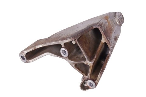 Držiak motora ľavý 076199307