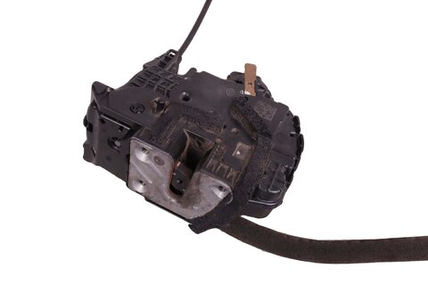 Zámok zadných dverí pravý (4 piny) 825002104R