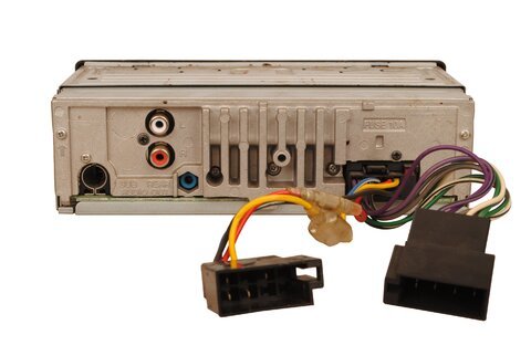 Autorádio ( WMA, USB, AUX) univerzálny