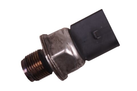 Snímač tlaku paliva 076906051