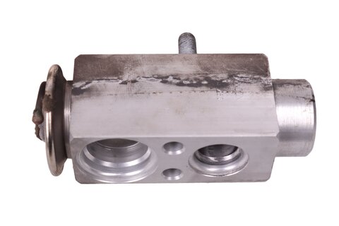 Expanzný ventil klimatizácie 2E0819810