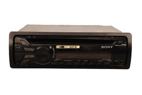 Autorádio CD, AUX, univerzálne
