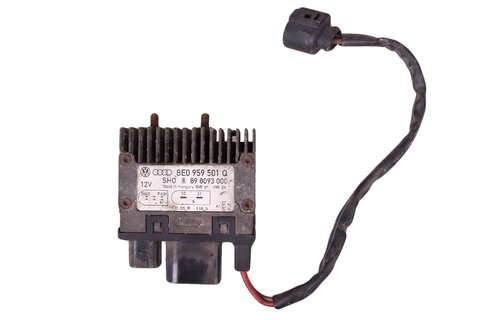 Riadiaca jednotka ventilátora chladiča 8E0959501Q